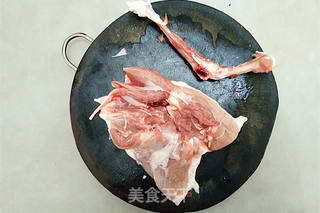 爽口鸭条的做法步骤:2