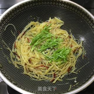 酸辣土豆丝的做法步骤：7