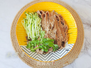 牛肉酱拌刀削面的做法步骤:8