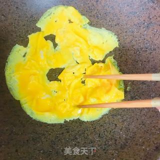 白玉菇鸡蛋木耳炒西红柿的做法步骤：4