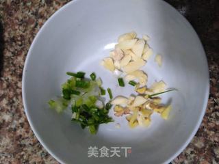 虾皮炒冬瓜 的做法步骤:3