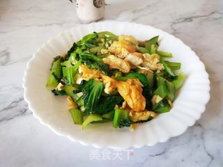 油菜炒鸡蛋的做法步骤：5