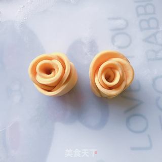 南瓜玫瑰花馒头的做法步骤:18