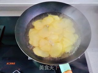 麻辣土豆片的做法步骤:3