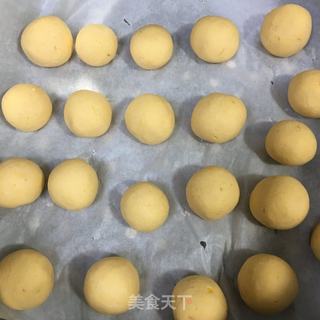 红糖枸杞酒酿圆子的做法步骤：1