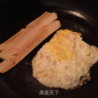 手抓饼卷鸡肉肠的做法步骤：5