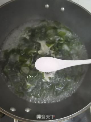 海带鸡蛋汤的做法步骤：5
