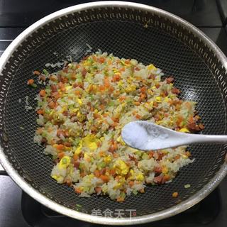 香芹火腿炒饭的做法步骤：8
