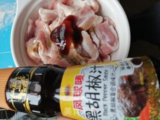 烤五花肉的做法步骤:2