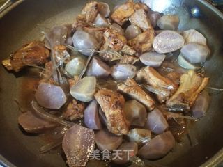 紫土豆粉条炖排骨的做法步骤:14