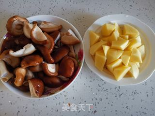 香菇土豆炖鸡块的做法步骤：10