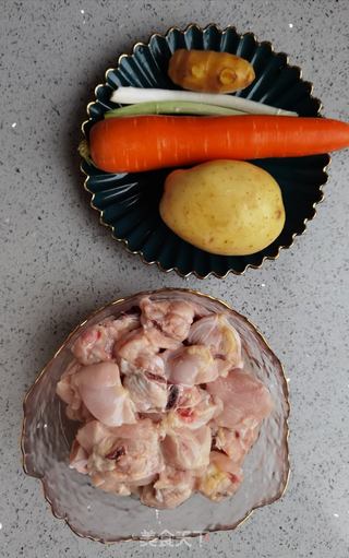 翅根炖土豆的做法步骤:2