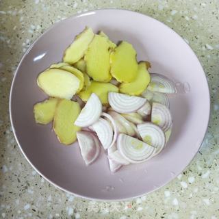 电饭锅盐焗鸡的做法步骤:5