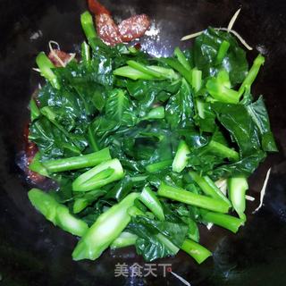 腊肠炒芥兰 的做法步骤:9