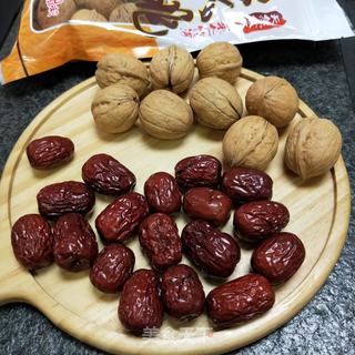 红枣夹核桃 的做法步骤：1