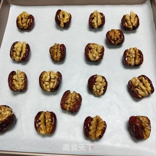 红枣夹核桃 的做法步骤：6