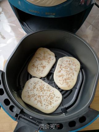 原味香脆芝麻饼的做法步骤:14