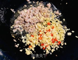 火麻仁肉末红白豆腐的做法步骤：3