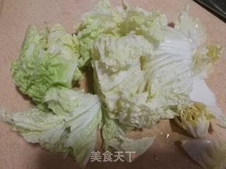 香菇白菜炖鸡块的做法步骤:2