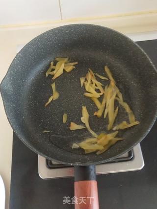 榨菜肉丝面的做法步骤:4
