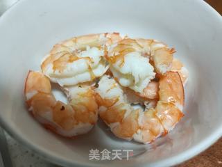 虾仁荞麦凉面的做法步骤:2