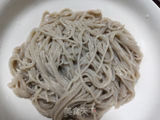 虾仁荞麦凉面的做法步骤:14