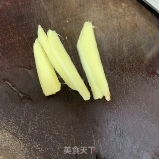 牛肉丸枸杞汤的做法步骤：2