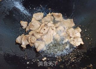 青莴苣香干炒肉片的做法步骤：5