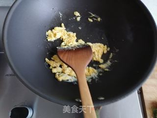 鸡蛋炒饭的做法步骤：4