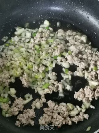 肉末粉丝炒包菜的做法步骤:6
