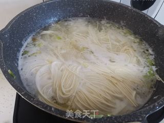 小旱白菜热汤面的做法步骤:8