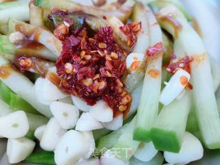 炝拌萝卜条咸菜的做法步骤:7