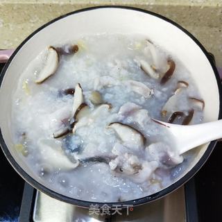 生滚鱼片粥的做法步骤:13