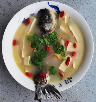 鲫鱼豆腐汤的做法步骤:10