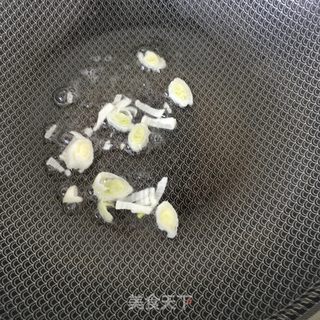 黄豆芽炒鲜虾的做法步骤：5