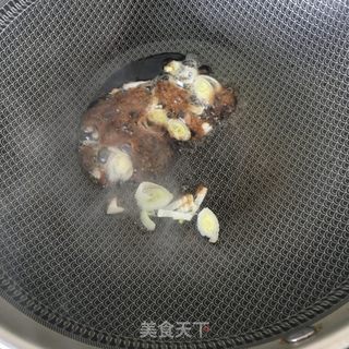 黄豆芽炒鲜虾的做法步骤：6