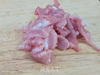 香菇瘦肉豆腐汤的做法步骤：4