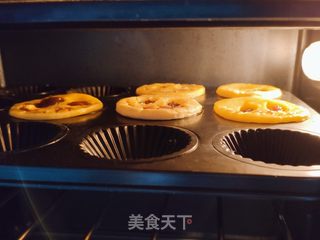 万圣节鬼脸草莓派的做法步骤：11