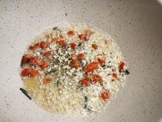 麻婆豆腐烧毛豆的做法步骤:4