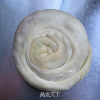 香酥葱肉饼的做法步骤：11