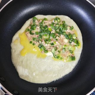 鸡蛋火腿煎饼 的做法步骤：6