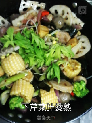 小龙虾调味料版麻辣香锅的做法步骤:7