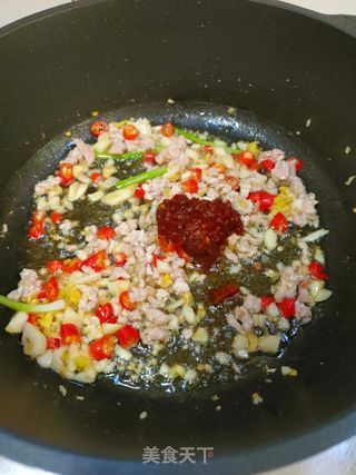 香辣肉末茄子焖面的做法步骤:6
