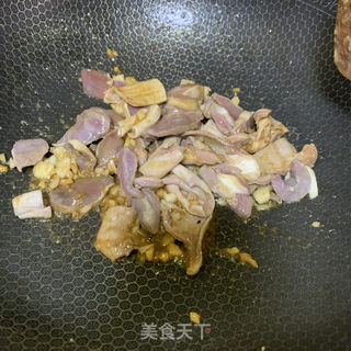 酱香鸭肾炒豆角的做法步骤：6