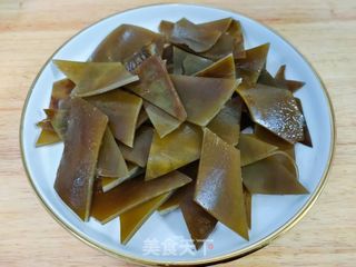 海带豆腐汤的做法步骤:2