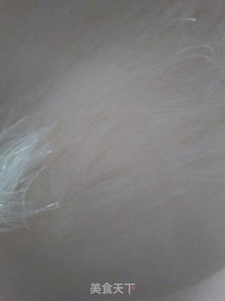 蒜香虾仁白菜煲的做法步骤:2