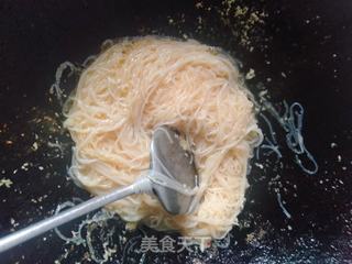 蒜香虾仁白菜煲的做法步骤:8