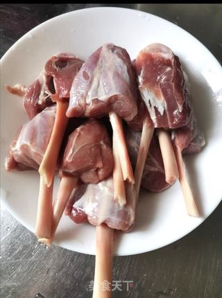 炸寸骨的做法步骤：1