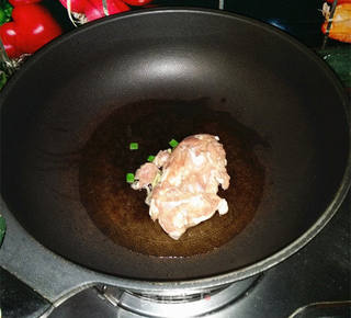 芫爆肉丝的做法步骤:5