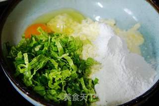 嫩玉米鸡蛋蔬菜饼的做法步骤:4